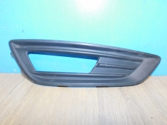 Решетка в бампер правая  Ford Focus 15-19 L1864634