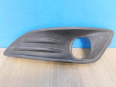 Решетка в бампер левая  Ford Fiesta 08-19 1777213