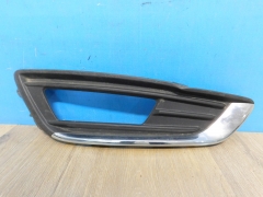 Решетка в бампер правая Ford Focus 3 15-19 1873303